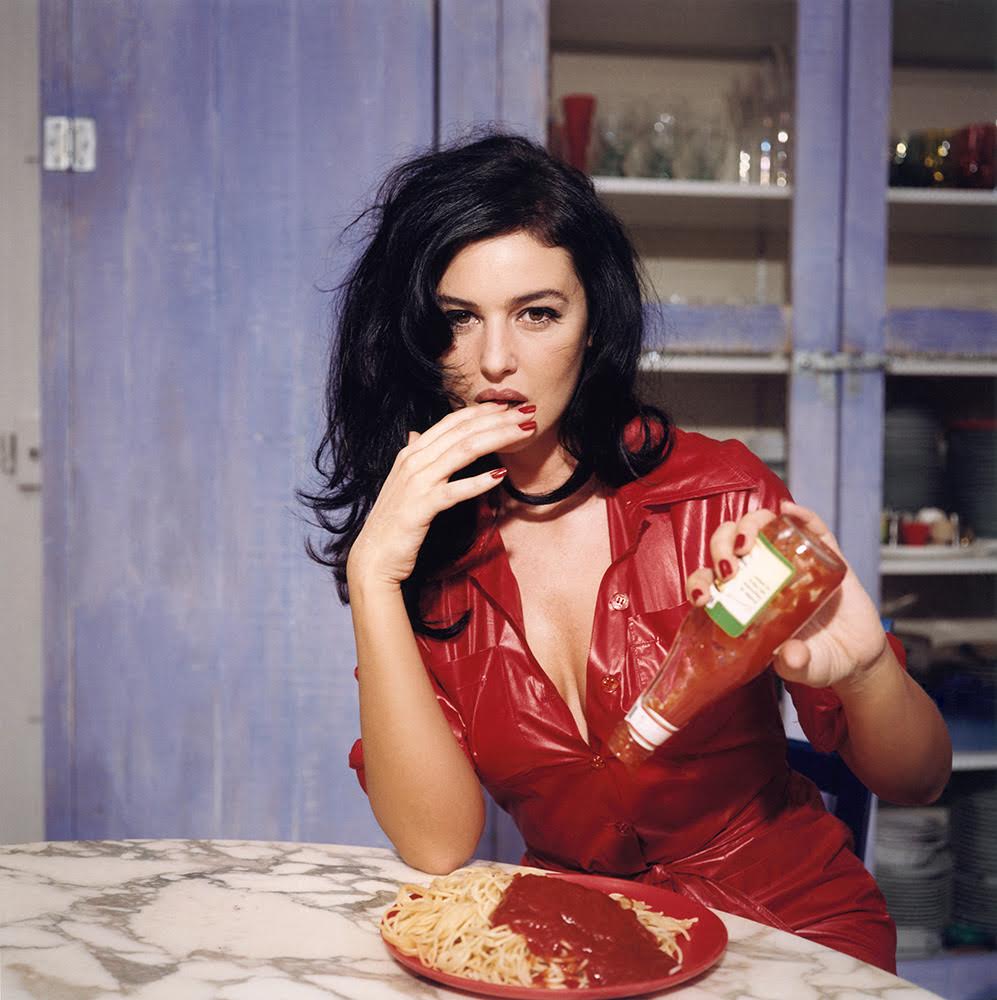 Breakfast with Monica Bellucci, November 1995, Paris © Bettina Rheims