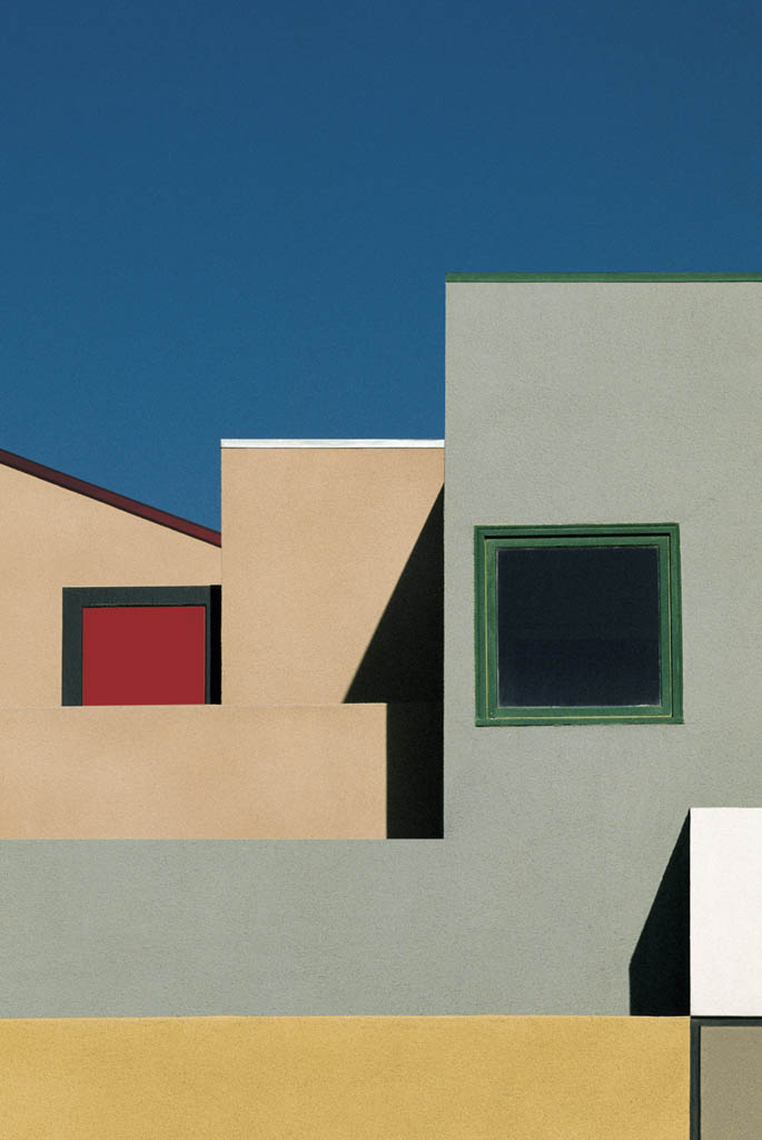 Paesaggio urbano, Venice,  Los Angeles - 1990 © Franco Fontana – Courtesy Baudoin Lebon