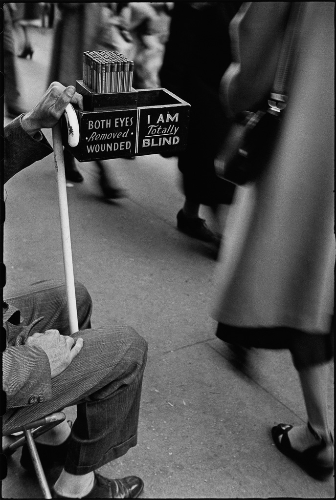 Louis Faurer, Market Street, Philadelphie, 1937 © Louis Faurer Estate