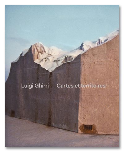 Luigi Ghirri 
						Cartes et territoires
						Mack, 2018