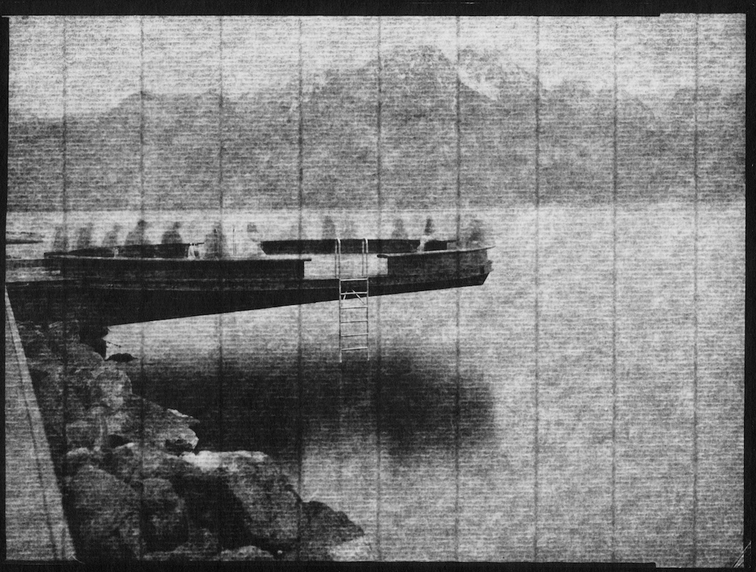 Série Territoire, GPS 46,432045 6,908982, tirage contact Palladium, circa 18 x 24 cm, 2015 © Martin Becka