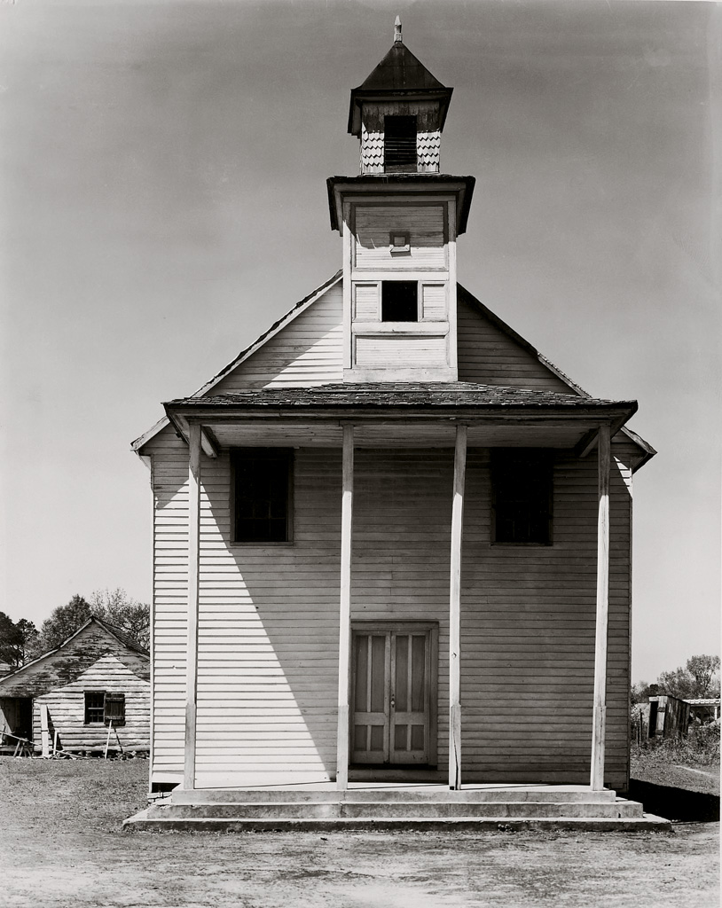 Negroes’ Church, South Carolina mars 1936, 
       					tirage avril 1969 Epreuve gélatino-argentique 25,2 x 20,2 cm
								Musée des beaux-arts du Canada, Ottawa
								Acheté en 1969
								© Walker Evans Archive, The Metropolitan Museum of Art
								Photo: © Musée des Beaux-Arts du Canada, Ottawa