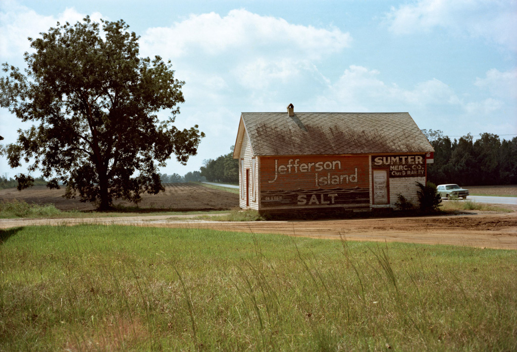 William Eggleston, Election Eve, 19. Sumter,
© 2017 Eggleston Artistic Trust, Book published by Steidl 2017